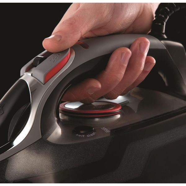 Russell Hobbs Powersteam Ultra Steam Iron