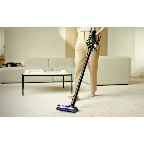 Dyson V8 Cyclone Vacuum Cleaner